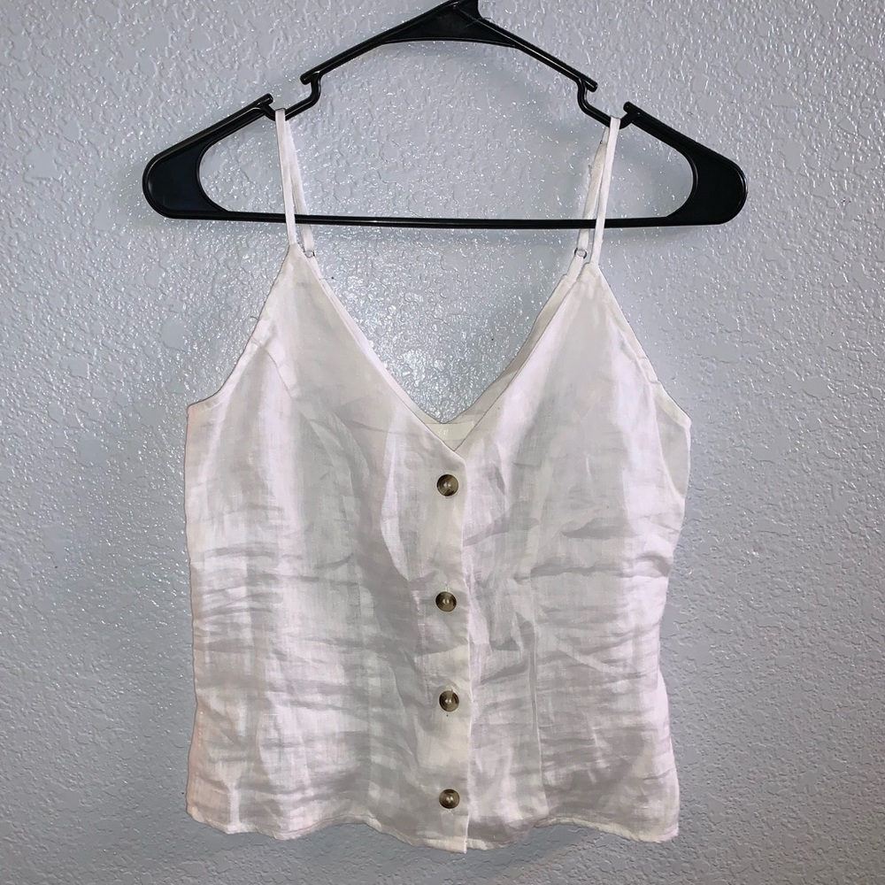 🎆 NWT White Button Up Tank